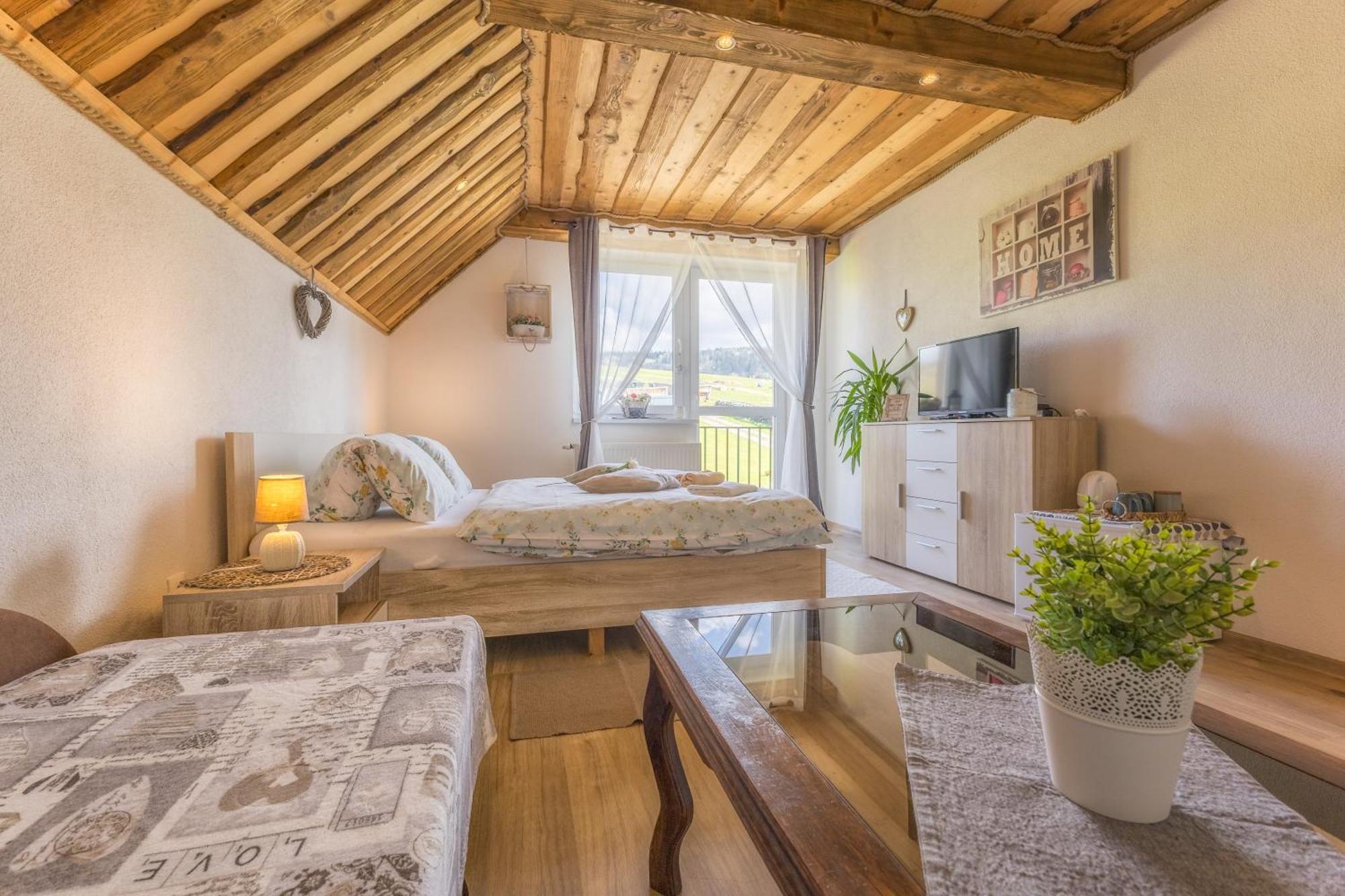 Privat Na Vrsku Apartamento Ždiar Exterior foto