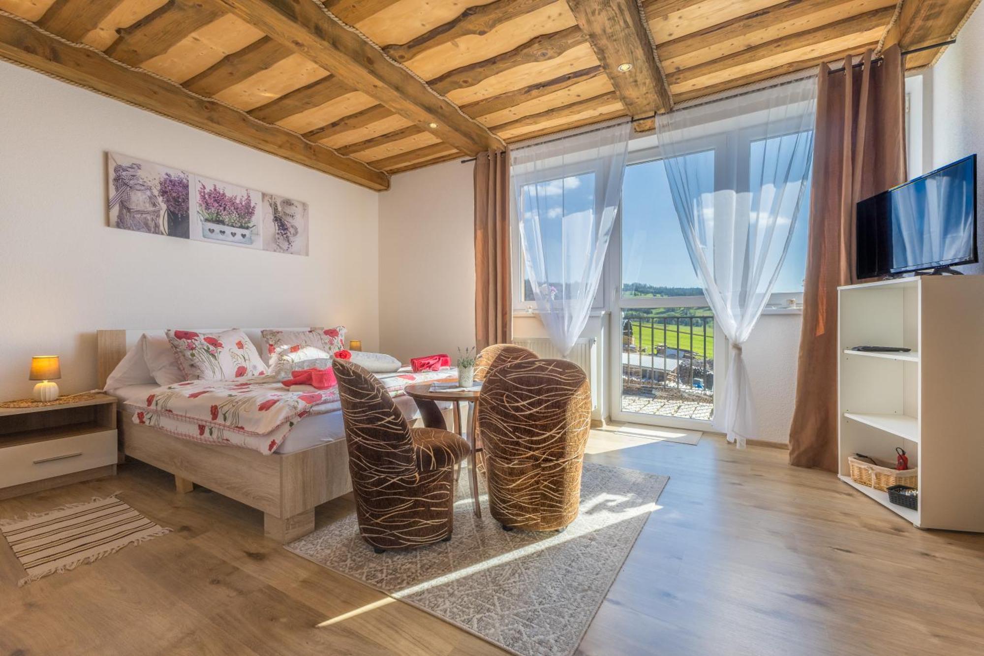 Privat Na Vrsku Apartamento Ždiar Exterior foto