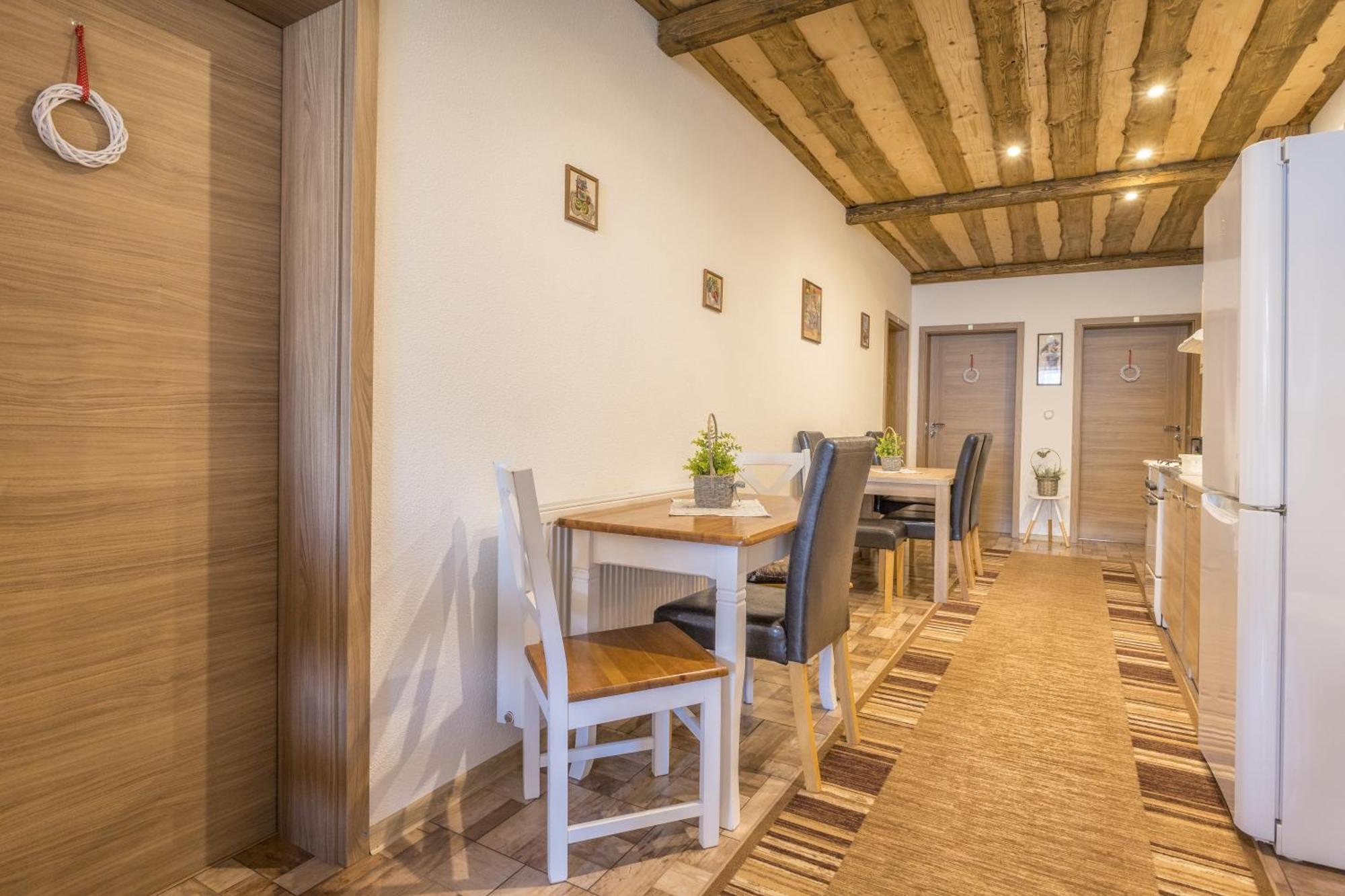 Privat Na Vrsku Apartamento Ždiar Exterior foto