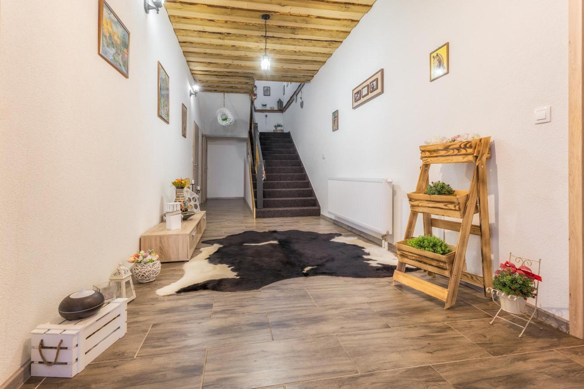 Privat Na Vrsku Apartamento Ždiar Exterior foto