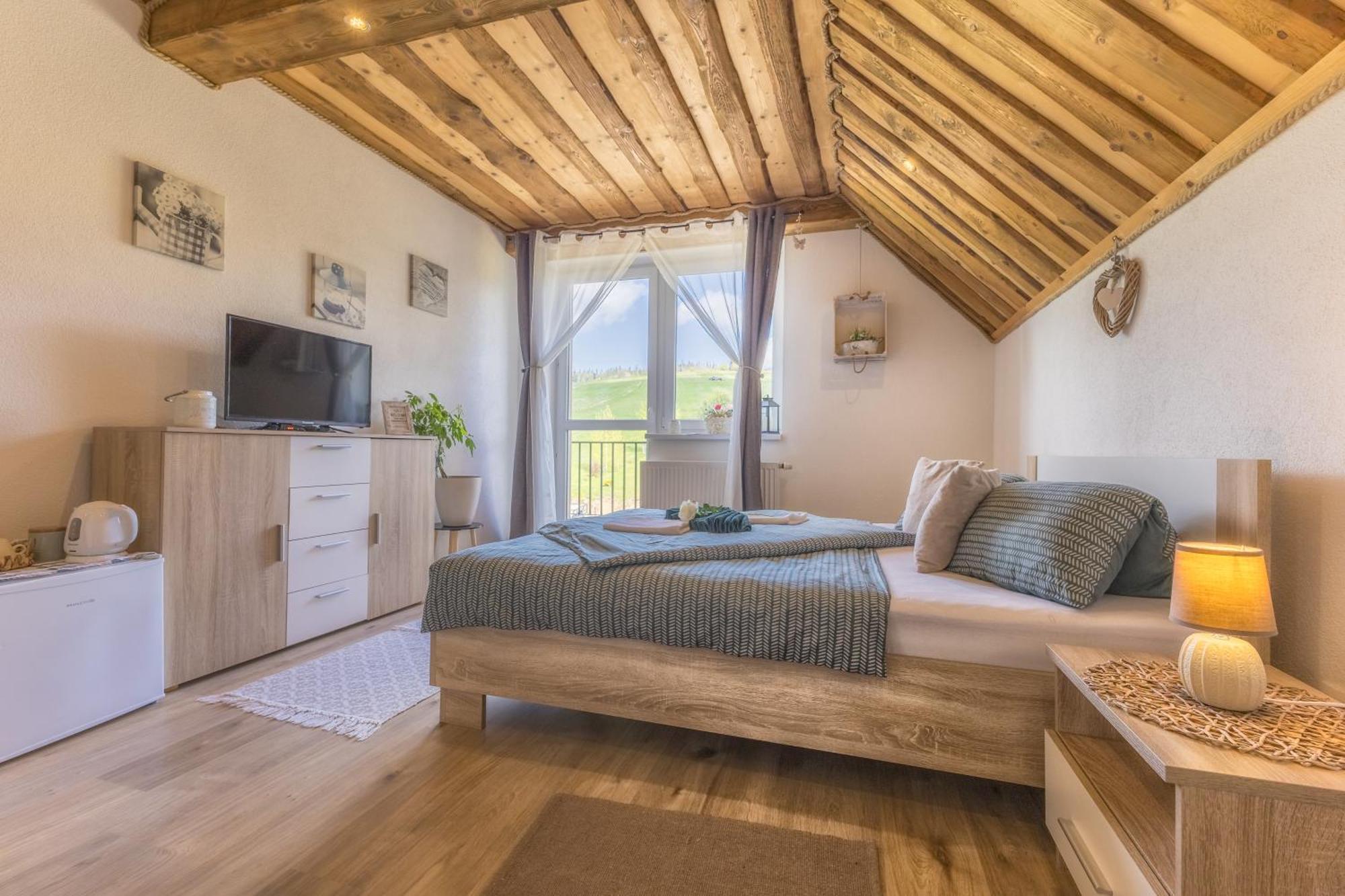 Privat Na Vrsku Apartamento Ždiar Exterior foto
